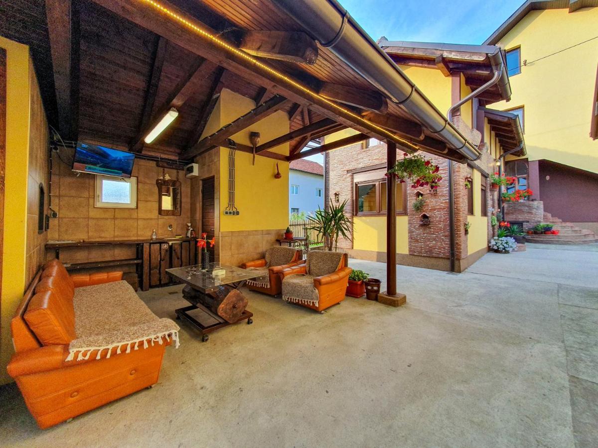 Brick Apartment Bajina Basta Bagian luar foto
