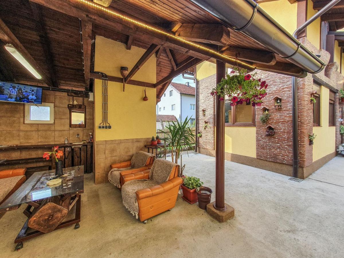 Brick Apartment Bajina Basta Bagian luar foto